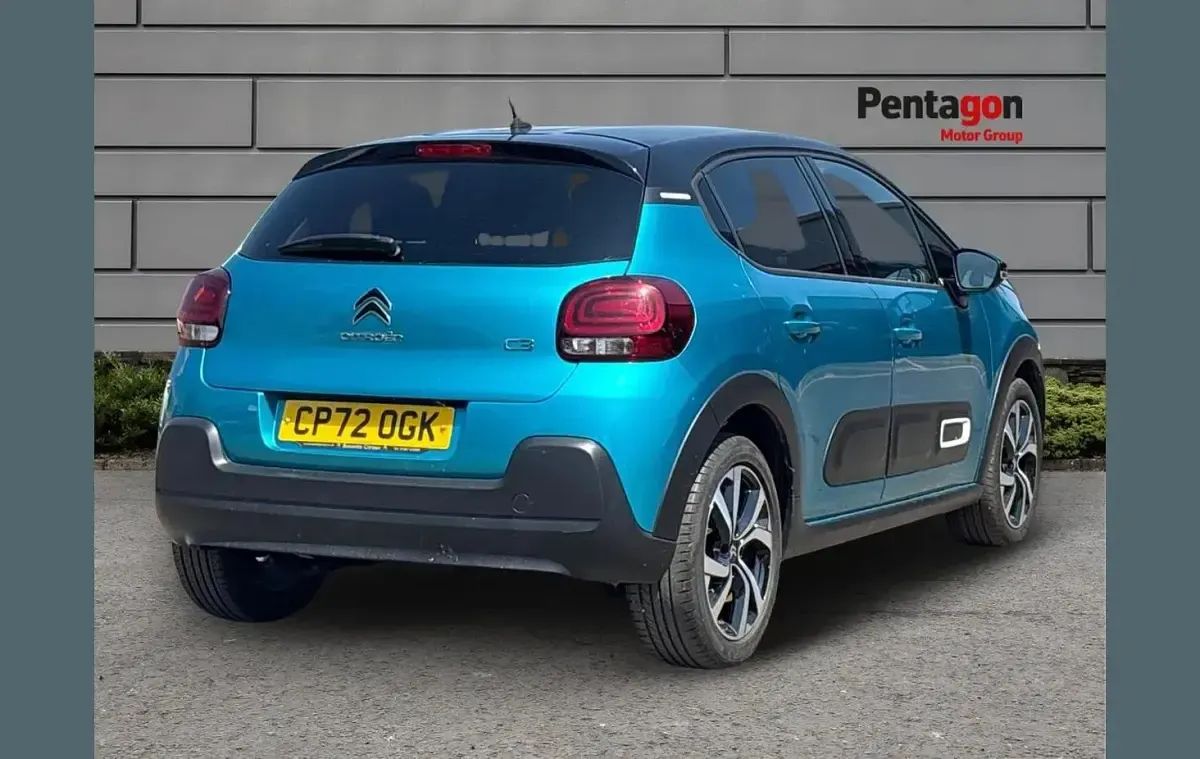 Used Citroën C3 PureTech 110 HP (80 kW) 2023 Blue Hatchback