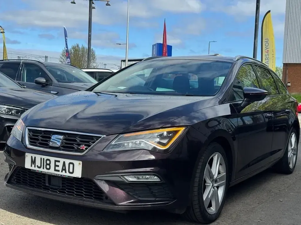 Used Seat Leon ST FR 150 HP (110 kW) 2018 Purple Estate