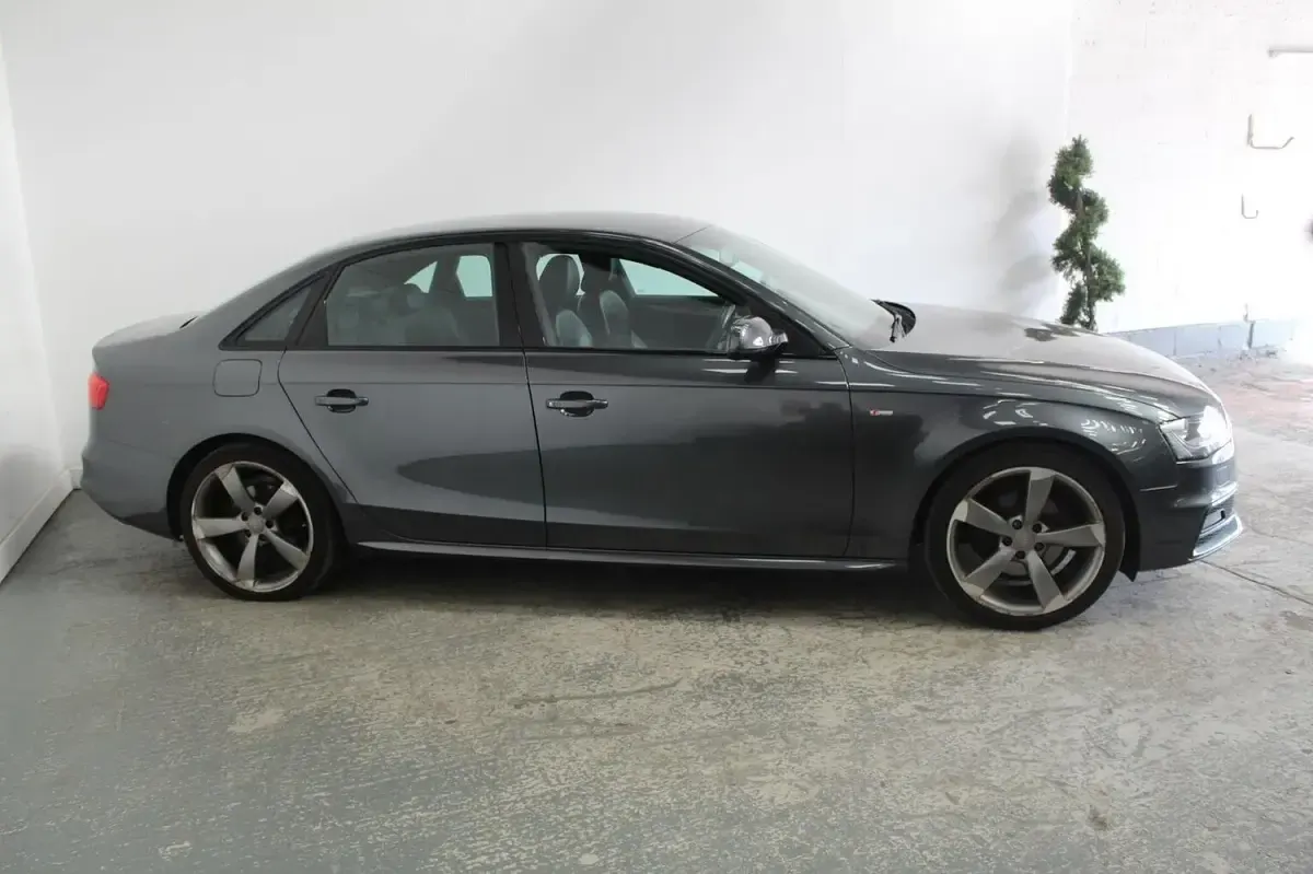 Used Audi A4 Black Edition 177 HP (130 kW) 2014 Grey Sedan