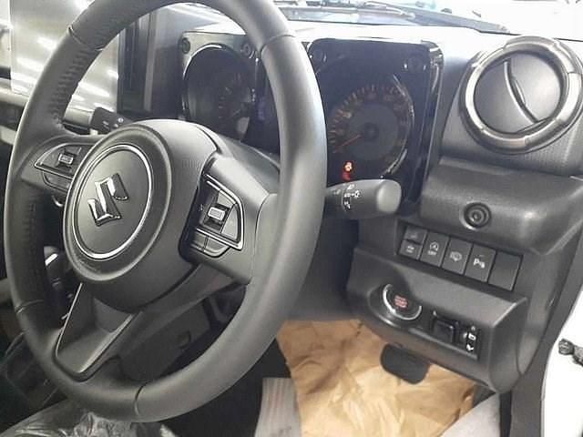 New Suzuki Jimny 101 HP (74 kW) 2025 SUV