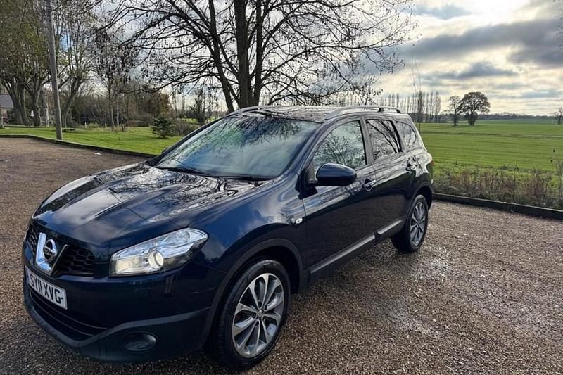 Blue Used 2011 Nissan Qashqai +2 Tekna SUV | £2,491 (Fair price) - Image 1/1