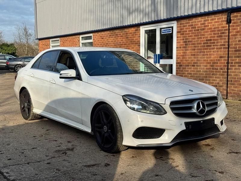 Used Mercedes E220 AMG line 177 HP (130 kW) 2014 White Sedan