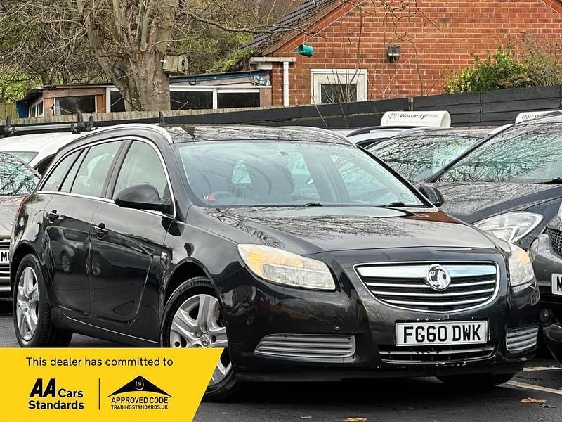 Black Used 2010 Vauxhall Insignia Estate | £2,499 (Fair price) - Image 1/4