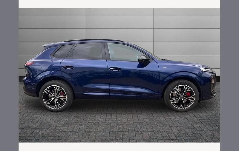 Used Audi Q3 Advanced 265 HP (194 kW) 2025 Blue SUV