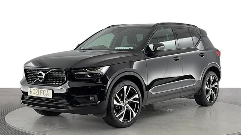 Black Used 2021 Volvo XC40 R-Design Pro SUV | £20,820 (Good price) - Image 1/4