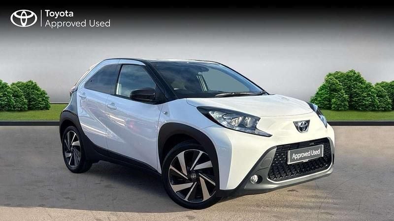 White Used 2023 Toyota Aygo Hatchback | £13,025 (Fair price) - Image 1/4