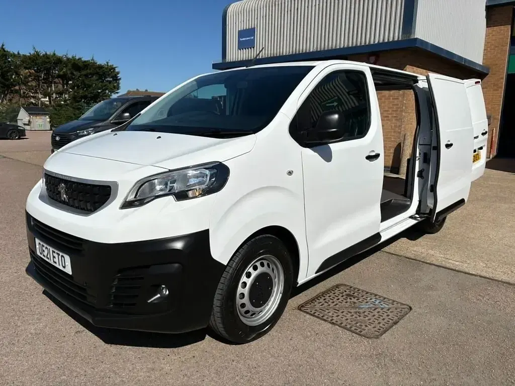 Second-hand Peugeot Expert S 2021 Alb Van