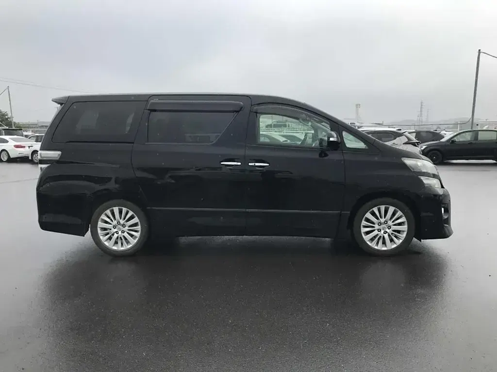 Used Toyota Alphard 2013 Black MPV