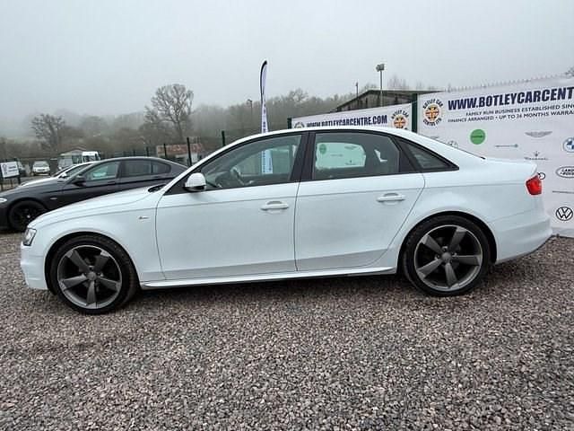 Used Audi A4 Black Edition 177 HP (130 kW) 2014 White Sedan