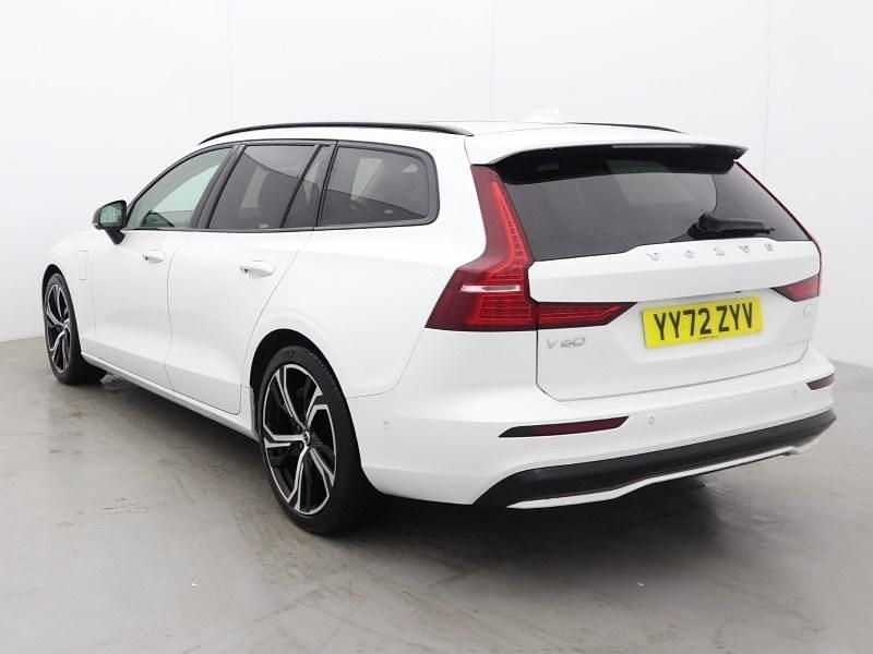 Used Volvo V60 Ultimate 350 HP (257 kW) 2023 White Estate