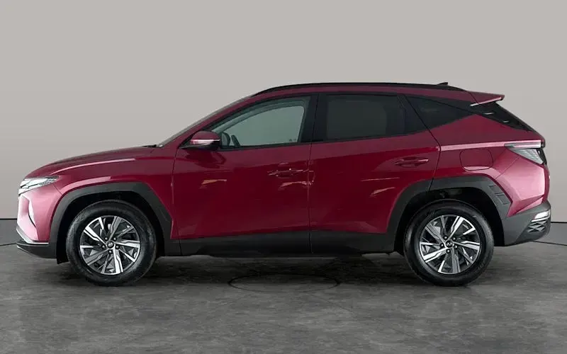 Used Hyundai Tucson SE 150 HP (110 kW) 2022 Red SUV