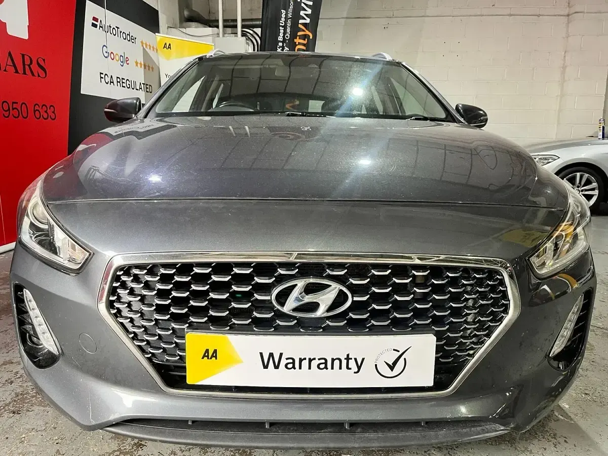 Used Hyundai i30 SE 140 HP (102 kW) 2018 Grey Estate