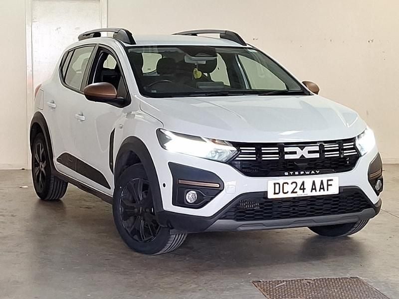 Used Dacia Sandero Extreme 91 HP (66 kW) 2024 White Hatchback