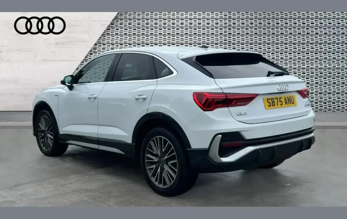 Used Audi Q3 S-Line 150 HP (110 kW) 2025 White SUV