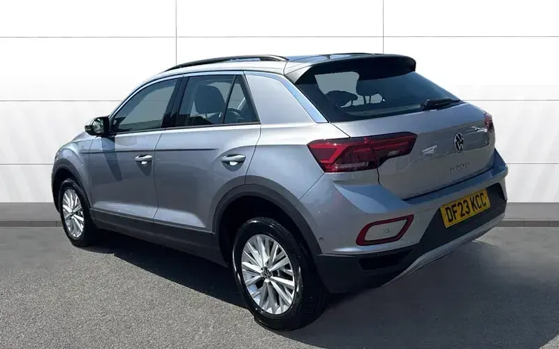 Used VW T-Roc Life 110 HP (80 kW) 2023 Silver SUV