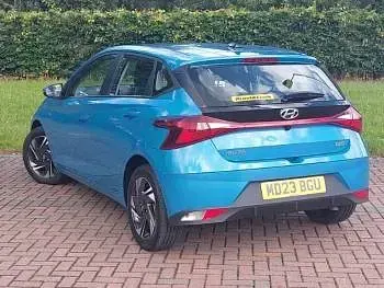 Used Hyundai i20 SE 100 HP (73 kW) 2023 Blue Hatchback