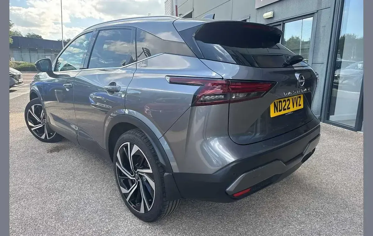 Used Nissan Qashqai Tekna+ 155 HP (114 kW) 2022 Grey SUV