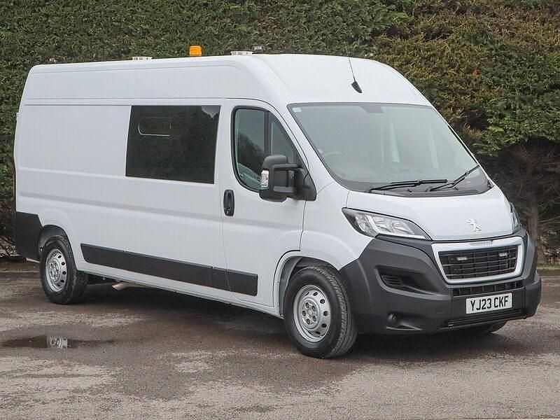 Used Peugeot Boxer 140 HP (102 kW) 2023 White Van