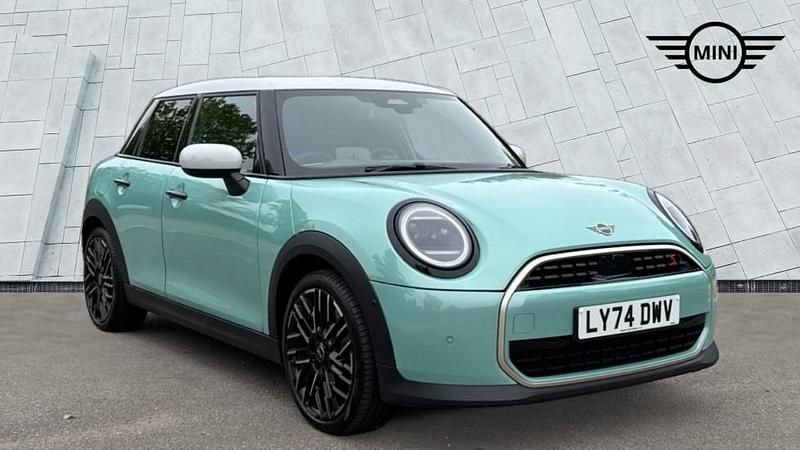 Green Used 2024 Mini Cooper S Hatch Hatchback | £28,900 (Expensive) - Image 1/4