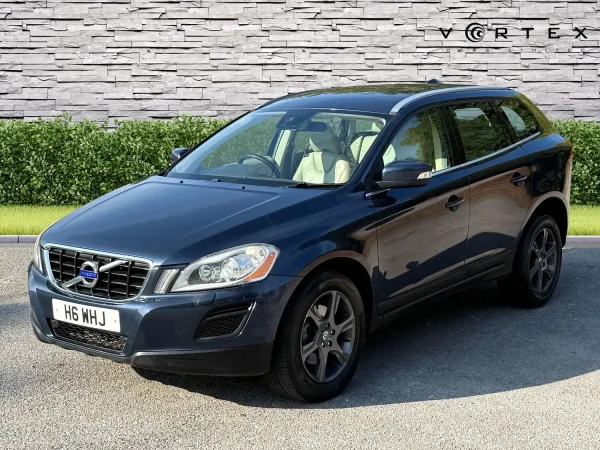 Used Volvo XC60 SE Lux 163 HP (119 kW) 2012 Blue SUV
