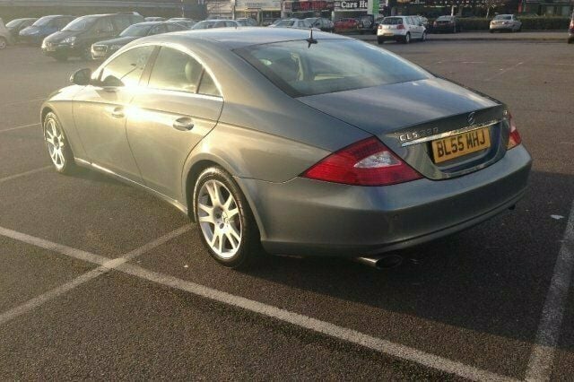 Begagnad Mercedes CLS320 2005 Sedan