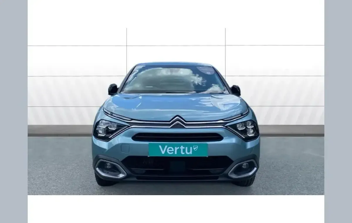 Used Citroën C4 Shine 131 HP (96 kW) 2023 Blue SUV