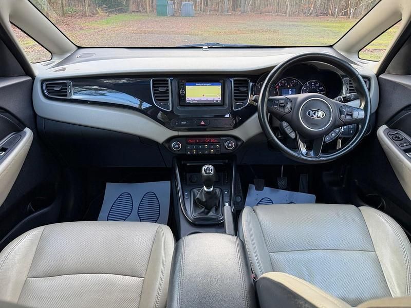 Used Kia Carens 134 HP (98 kW) 2014 Blue MPV