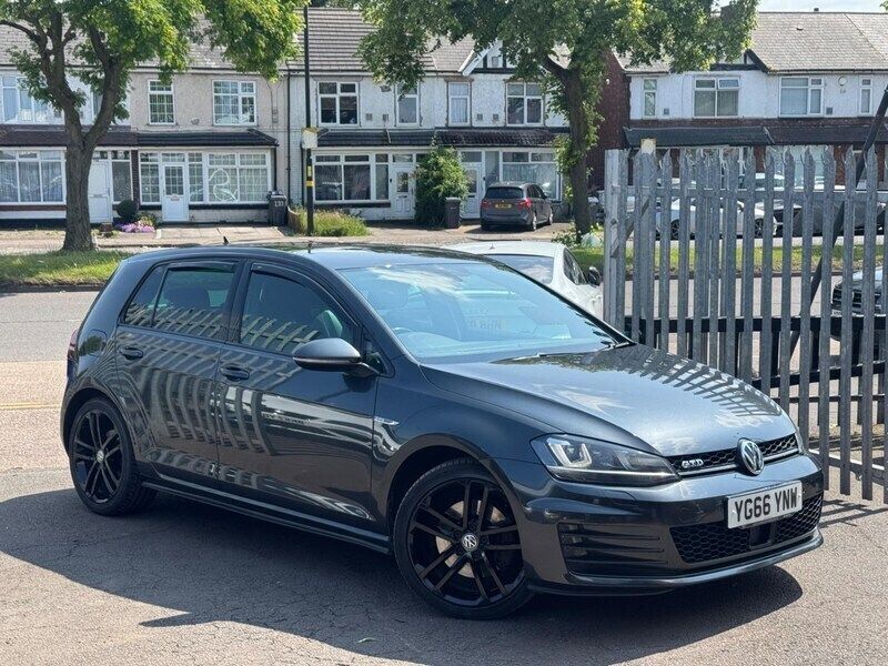 Grey Used 2016 VW Golf VII GTD Hatchback | £9,995 (Fair price) - Image 1/4