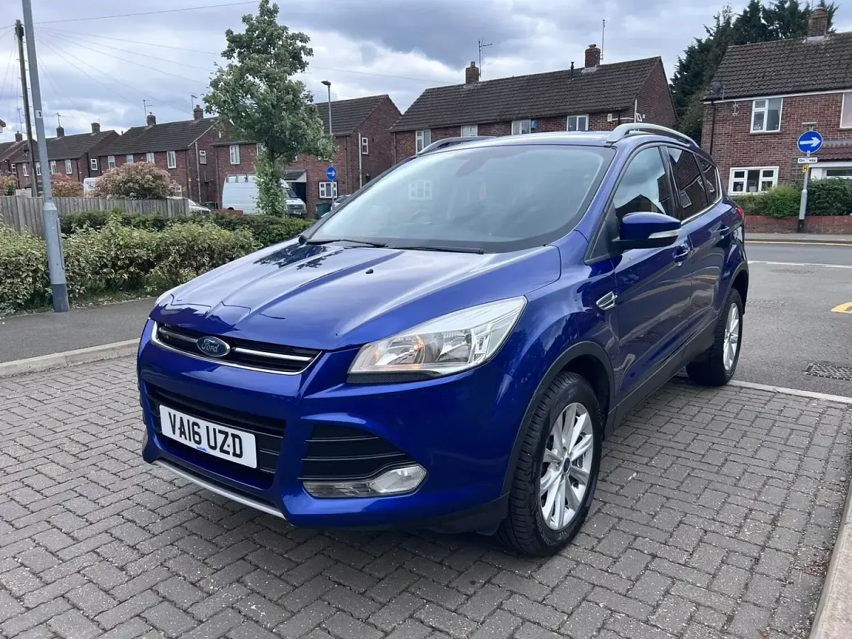 Used Ford Kuga Titanium 180 HP (132 kW) 2016 Blue SUV