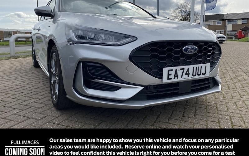 Used Ford Focus ST-Line 155 HP (114 kW) 2025 Silver Hatchback
