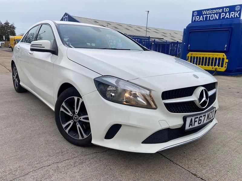 White Used 2017 Mercedes A180 SE Hatchback | £9,995 (Fair price) - Image 1/4