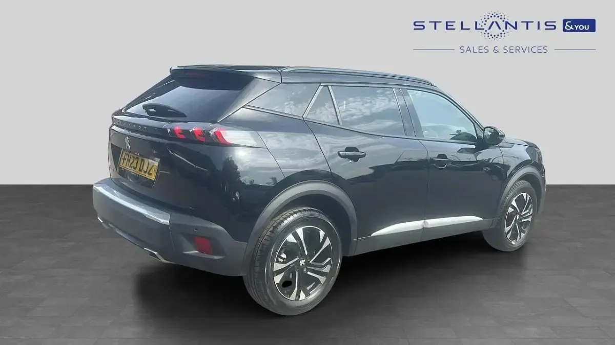 Used Peugeot 2008 Allure+ 129 HP (94 kW) 2023 Black SUV