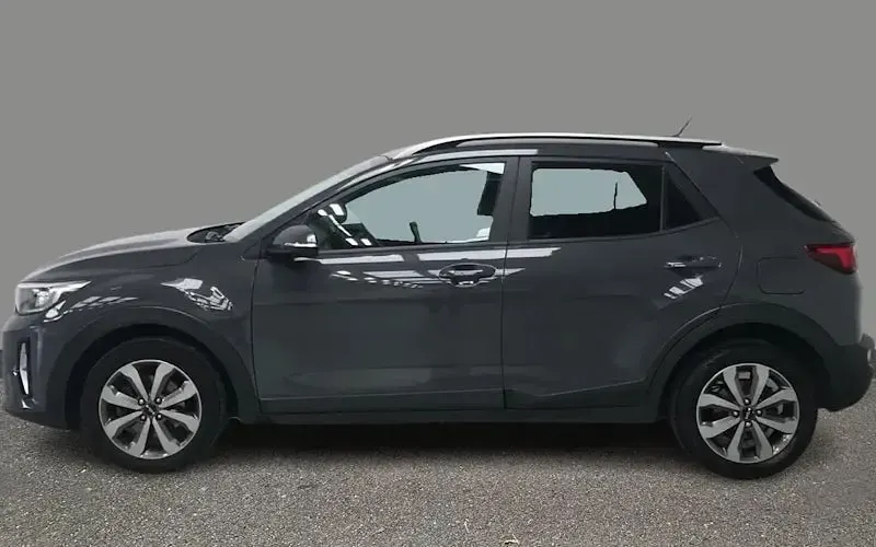 Usado Kia Stonic 101 HP (74 kW) 2024 SUV