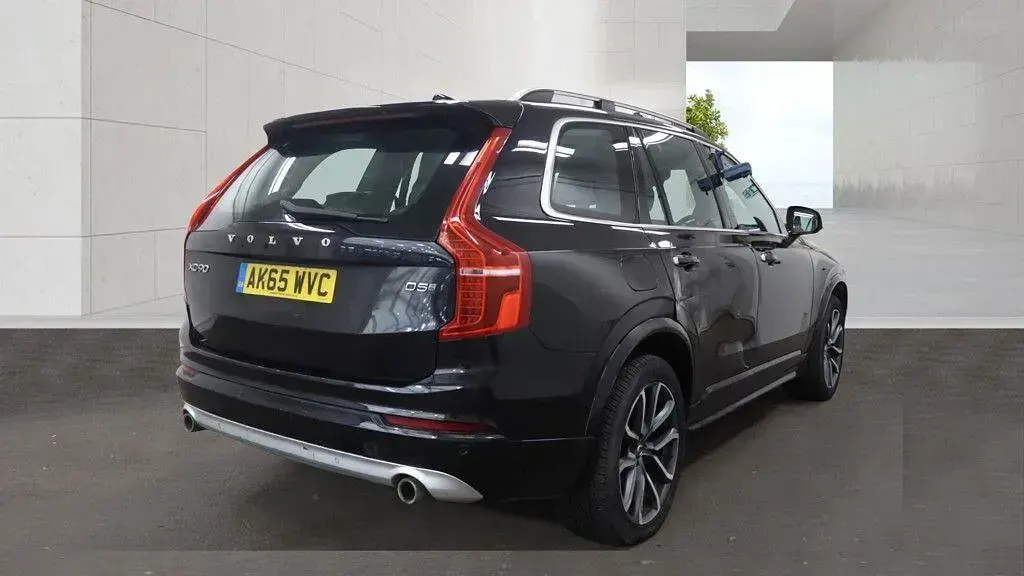 Used Volvo XC90 Momentum 2015 Black SUV