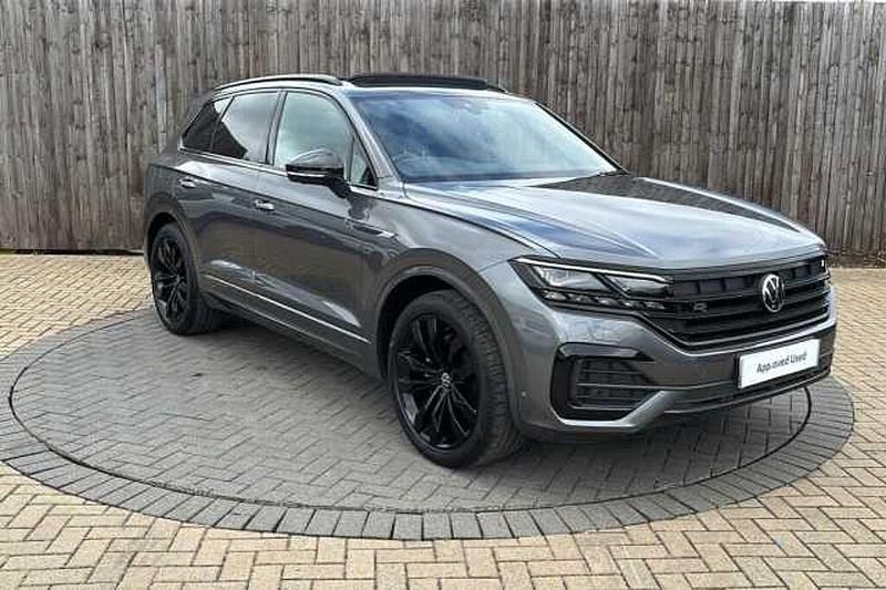 Used 2023 VW Touareg SUV | £45,499 (Fair price) - Image 1/4