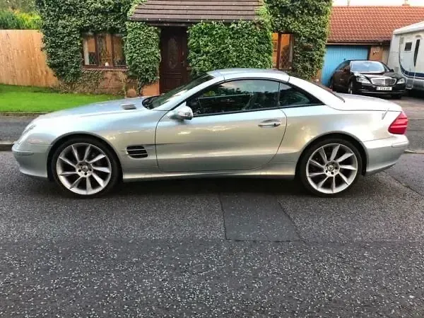 Used Mercedes SL500 306 HP (225 kW) 2002 Silver Cabriolet