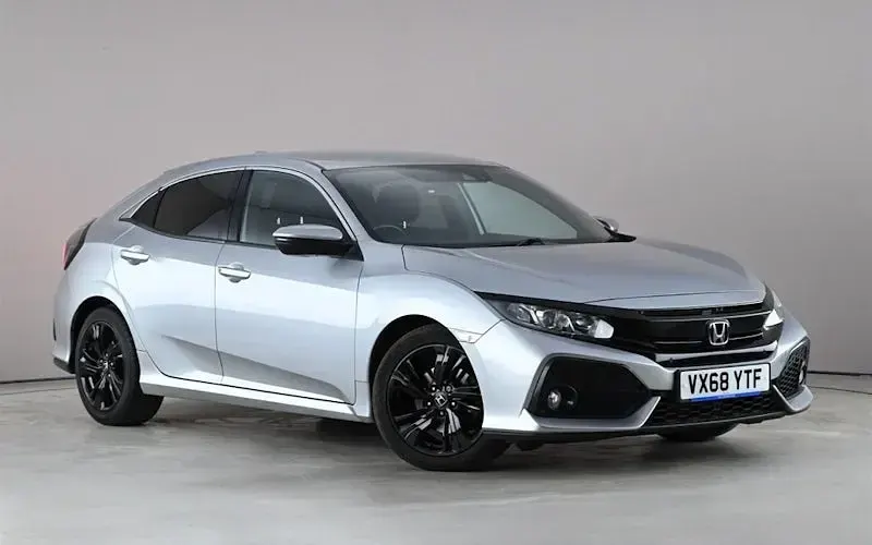 Begagnad Honda Civic SR 120 HK (88 kW) 2018 Halvkombi