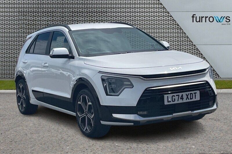 White Used 2024 Kia Niro 3 SUV | £25,690 (Fair price) - Image 1/4