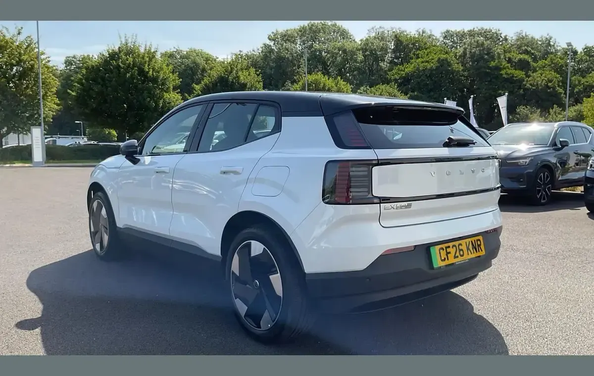 New Volvo EX30 Plus 196 kW (267 HP) 2026 White SUV
