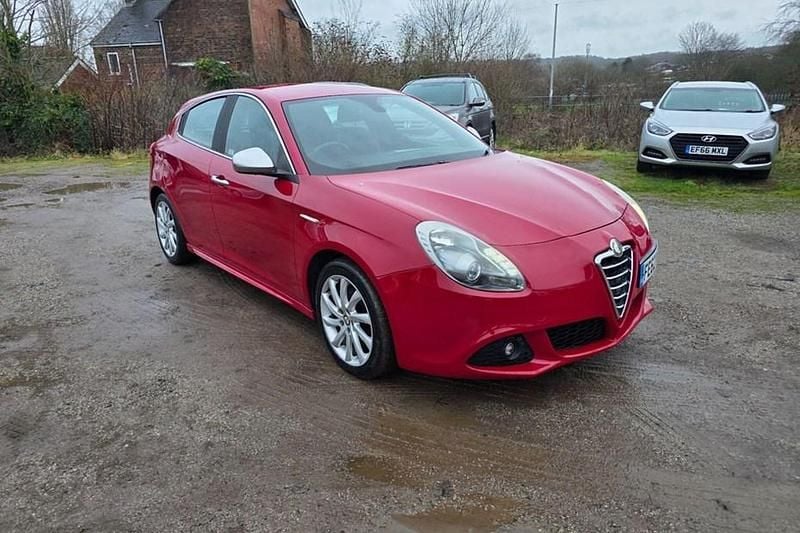 Red Used 2012 Alfa Romeo Giulietta Veloce Hatchback | £3,290 (Good price) - Image 1/1