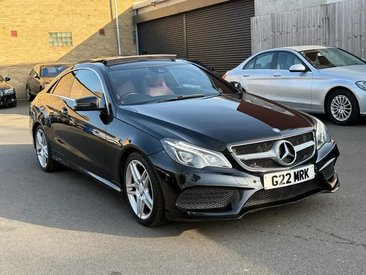 Second-hand Mercedes E200 AMG line 2015 Negru Coupe
