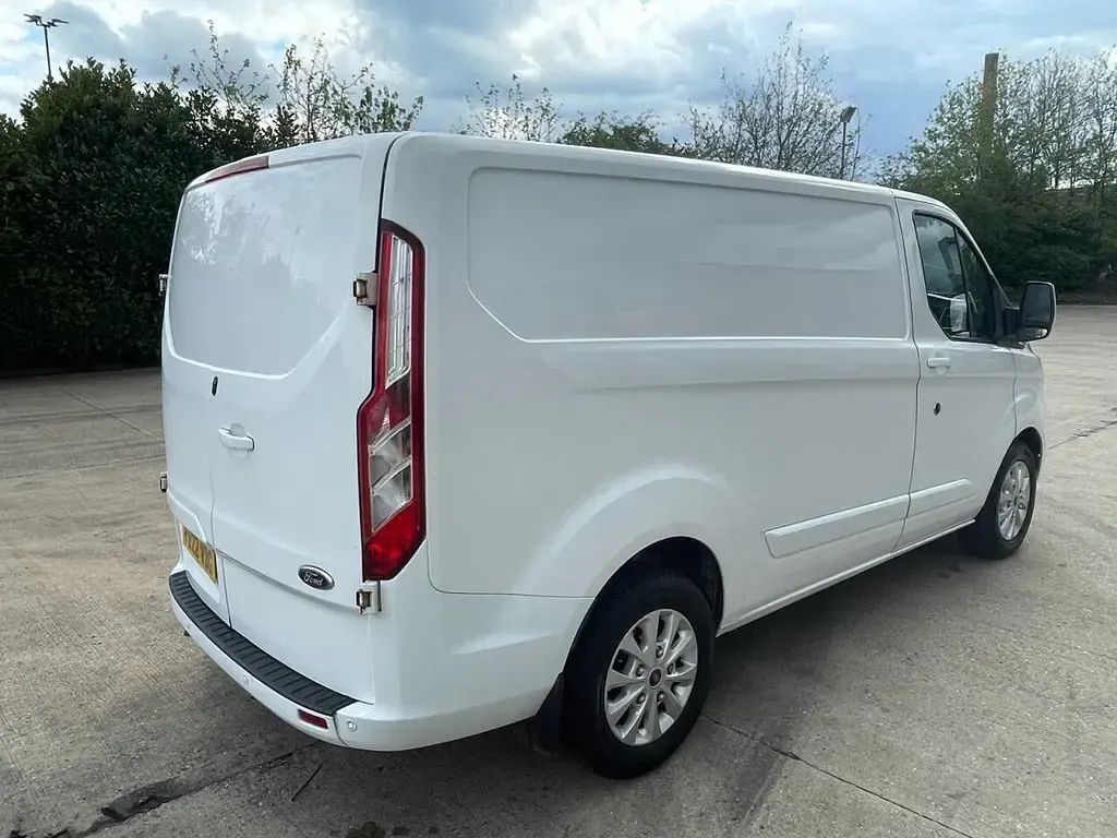 Used Ford Transit Custom Limited 2022 White Van