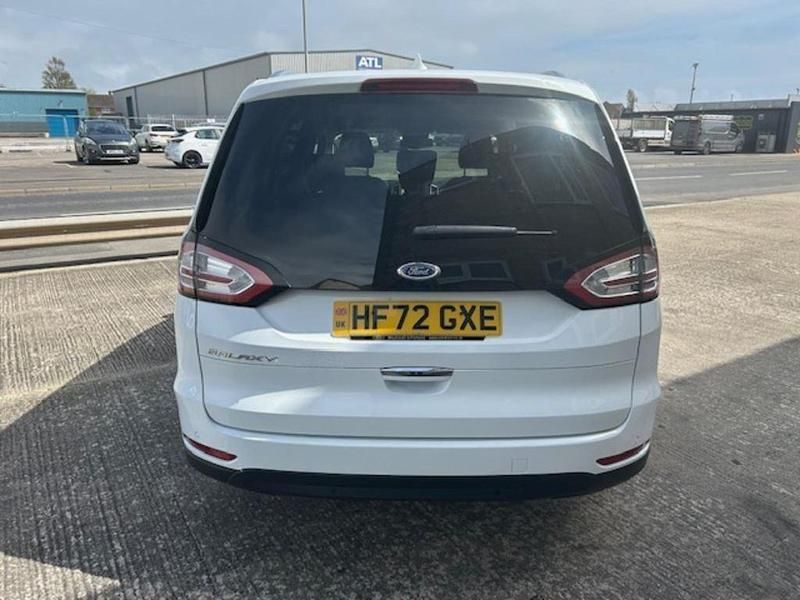 Begagnad Ford Galaxy Titanium 150 HK (110 kW) 2022 Vit Minibuss