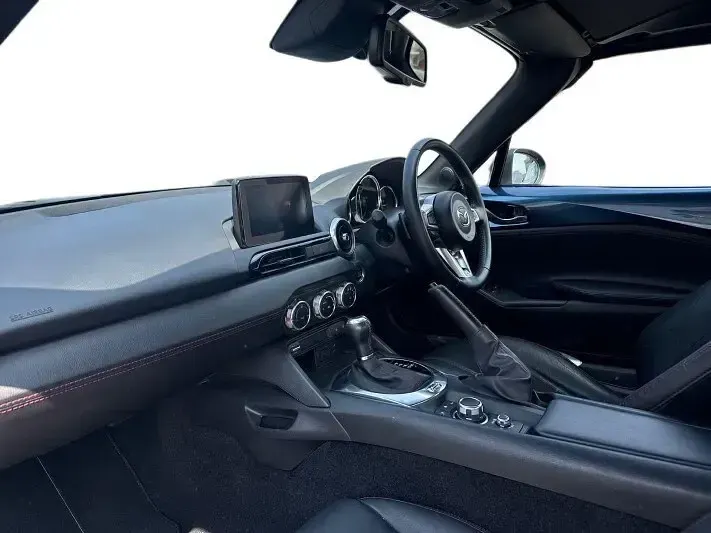 Used Mazda MX5 Inclusive 184 HP (135 kW) 2019 Blue Cabriolet
