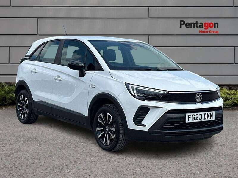 White Used 2023 Vauxhall Crossland Design Edition SUV | £14,266 (Fair price) - Image 1/4