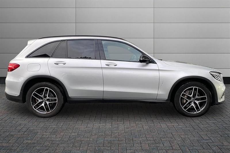 Used Mercedes GLC250 AMG 211 HP (155 kW) 2019 Iridium silver Estate