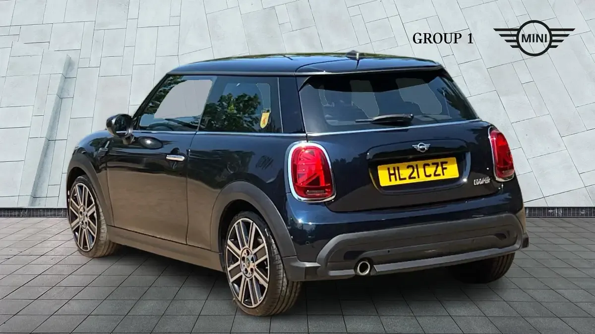 Used Mini Cooper Exclusive 136 HP (100 kW) 2021 Black Hatchback