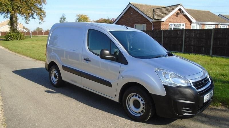 Silver Used 2017 Peugeot Partner S MPV | £5,750 (Fair price) - Image 1/4