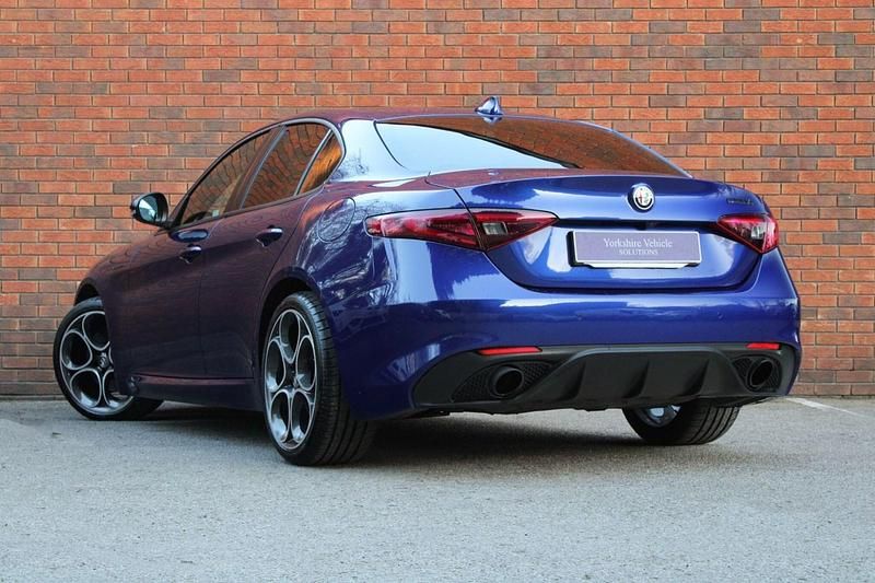 Used Alfa Romeo Giulia Veloce 280 HP (205 kW) 2022 Blue Sedan