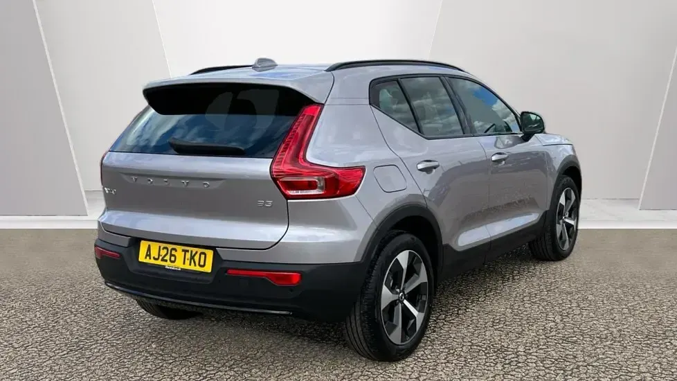 New Volvo XC40 Plus 163 HP (119 kW) 2026 Silver SUV